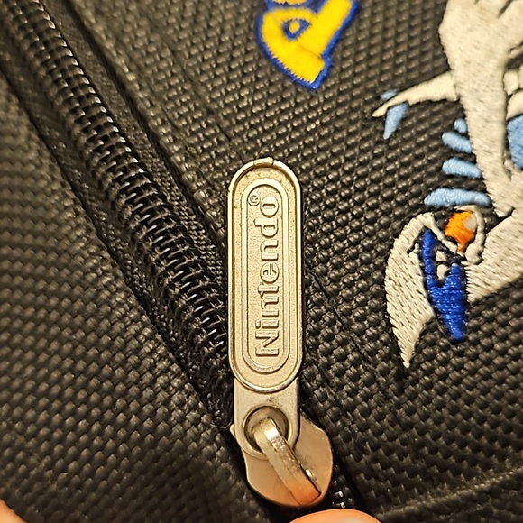 Vintage 2000s Pokémon Gold and Silver Gameboy Bag Fanny Pack - Picture 10 of 15